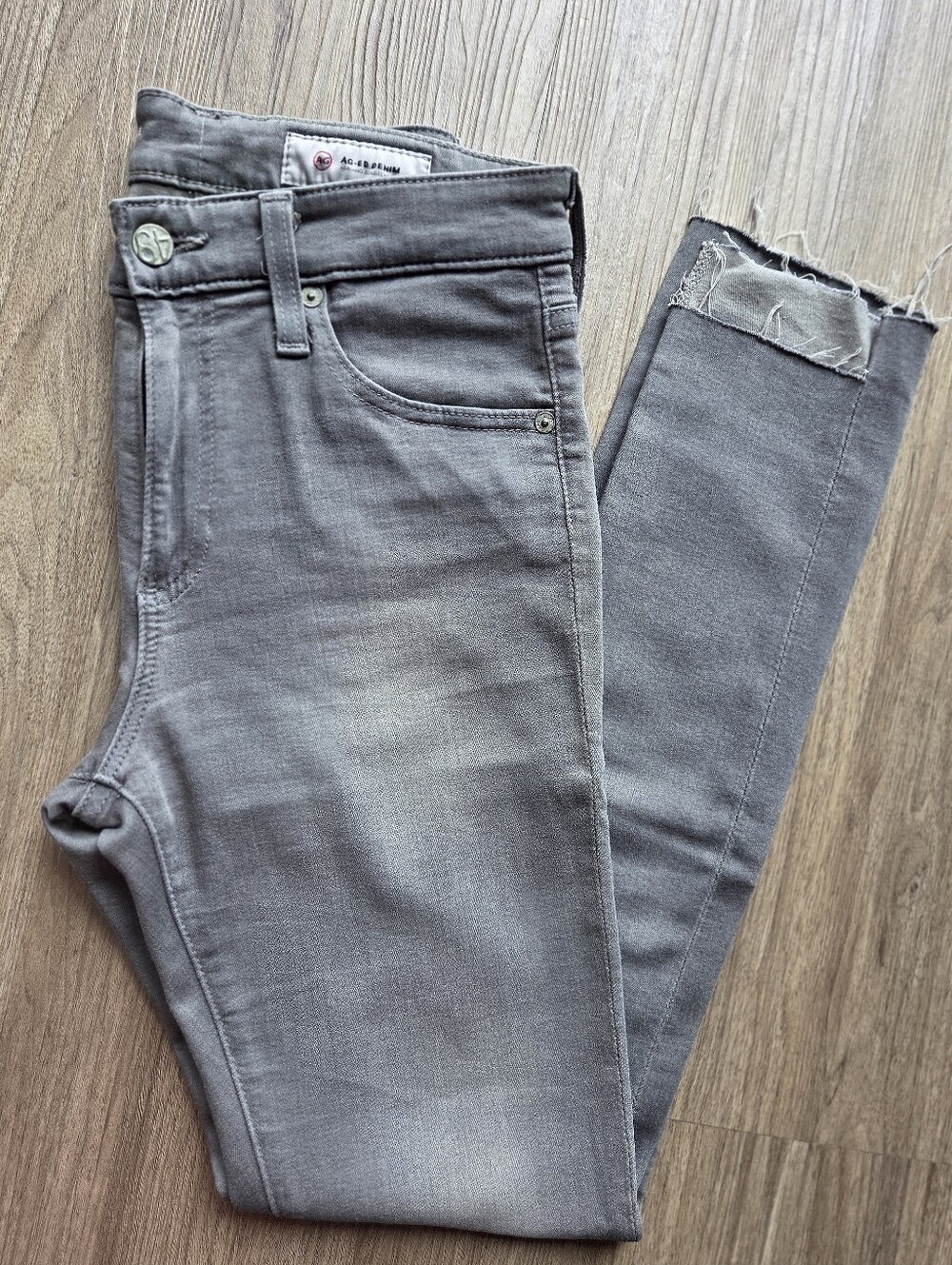 AG Adriano Goldschmied Farrah Skinny Ankle Jeans Gray Raw Step Hem Size 26